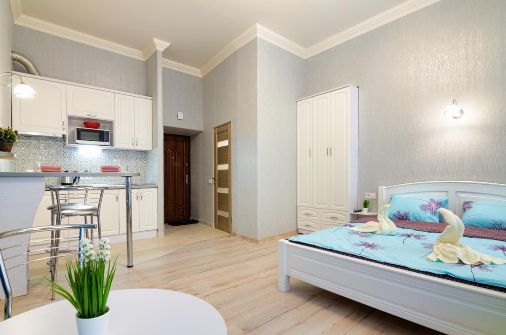Alfa Apartments Levytskoho 3 Lviv Exteriör bild